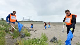 Good vibes payoff: Chase that helper’s high with a beach clean up